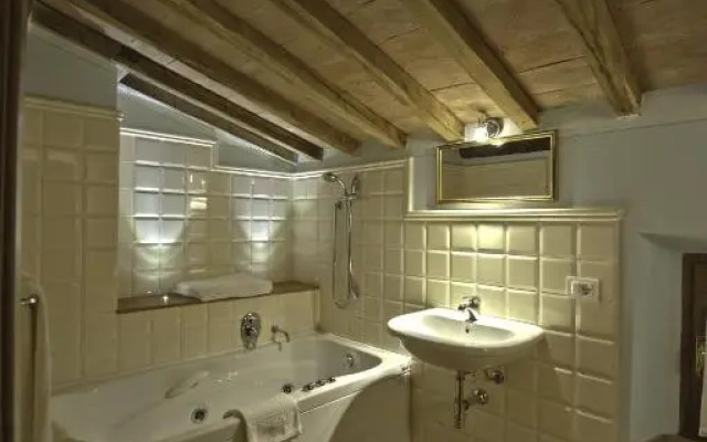 Historic Farmhouse Casa del Chiodo