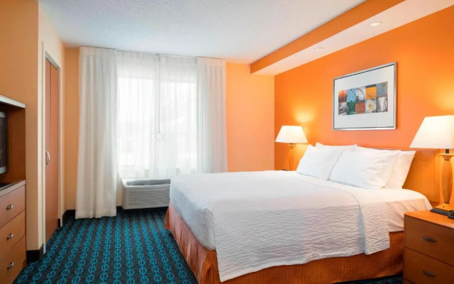 Fairfield Inn & Suites State College