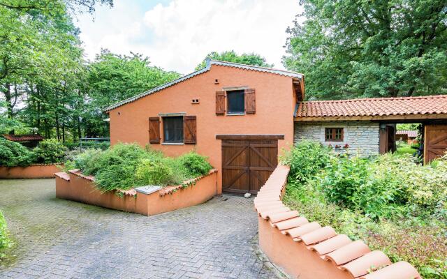 Cosy and Snug Holiday Home With Joint Swimming Pool