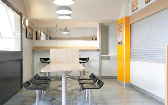 HotelF1 Lille Sud Centre Commercial Douai Flers