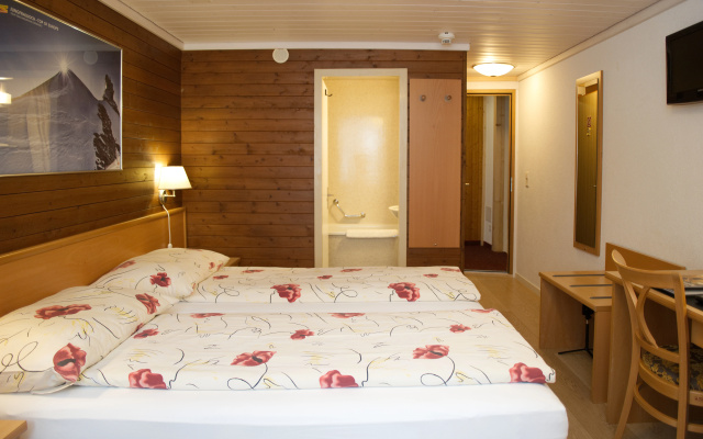 Hotel Rössli – Guest Rooms – Unterseen