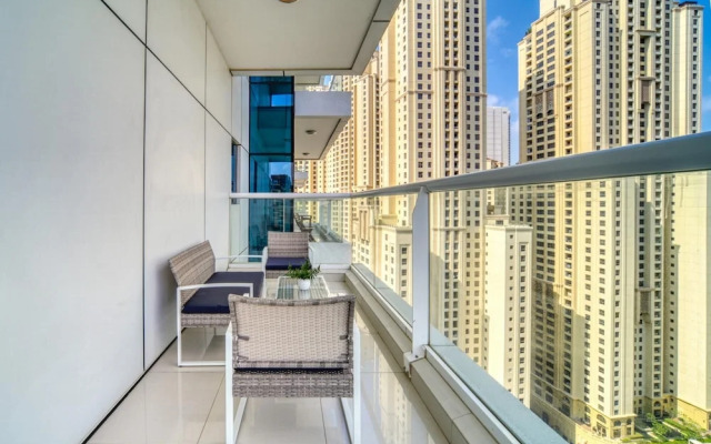 Premium 2BR Apt w Marina Views