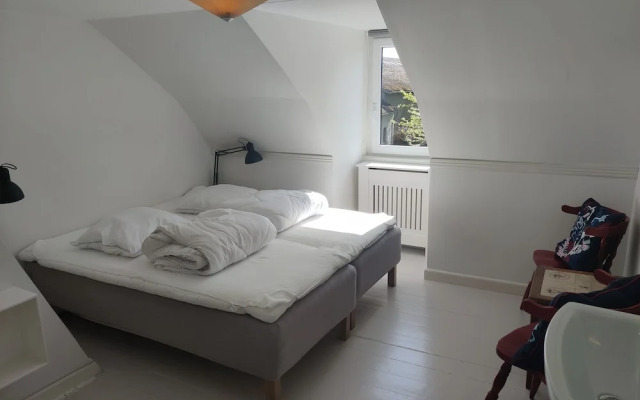 Tante Tut & Onkel E Hotel