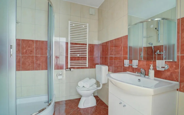 Seabreeze Apartments With Jacuzzi