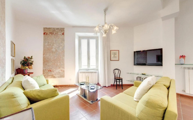 Rhome Apartments Latini