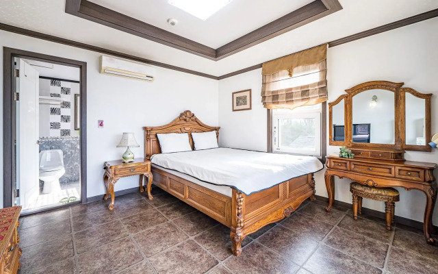 Gangneung Pension Sea and - Pet Friendly