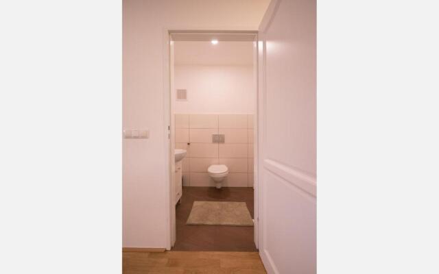 Sunny & cozy Penthouse with Balcony DG3
