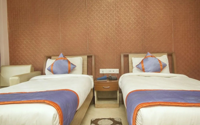 Capital O 28319 Hotel Ganayak