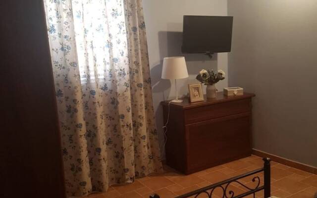 Villa With Air-conditioned Garden Near the sea