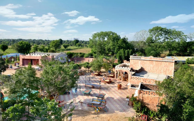 Pink Pearl Hotel & Fun City