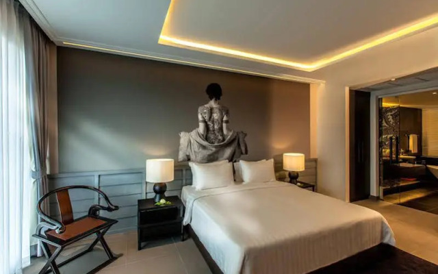 The Pavilions, Suites