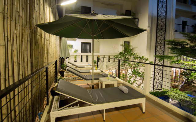 Double Leaf Boutique Hotel