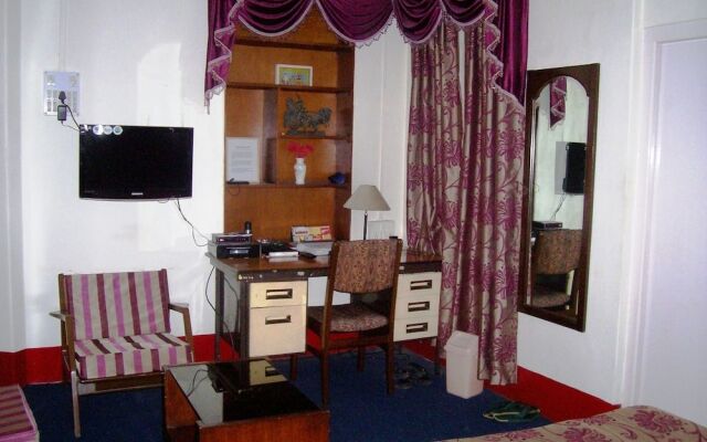 Blue Chip Guest House Kolkata