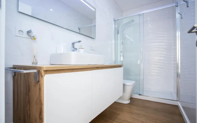 Luxury Picadeiro Apartment II by Rent4all