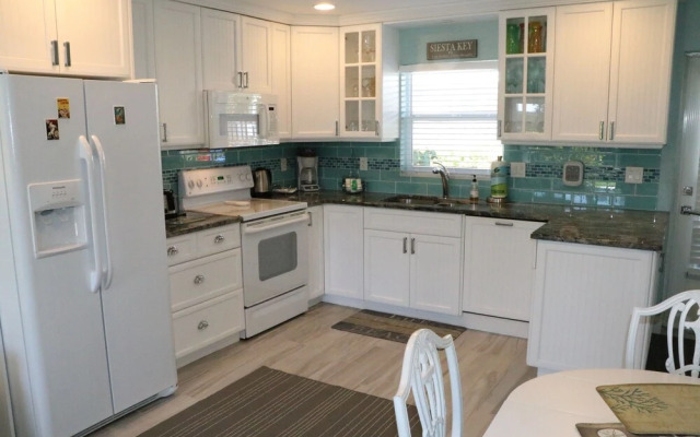 Jamaica Royale 020 - 1 Br Condo