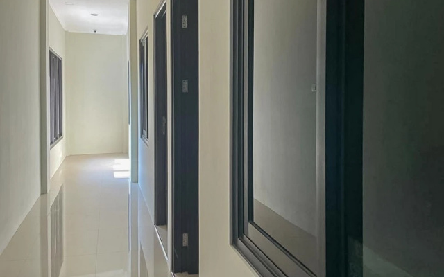 RedDoorz Syariah Near Stasiun Madiun 2(RedDoorz Syariah near Stasiun Madiun 2)