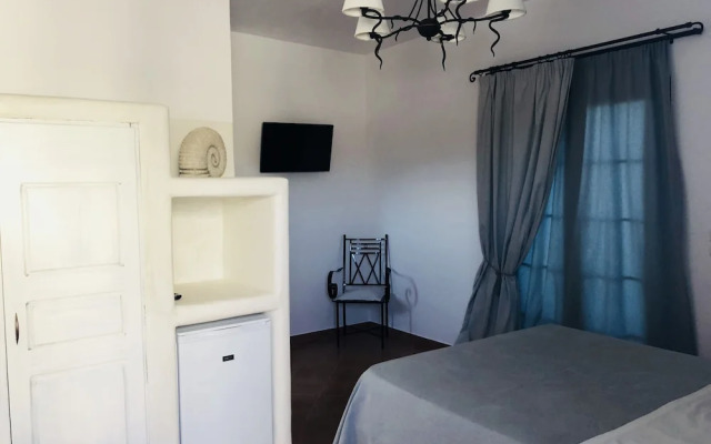 Sarakiniko View Studios
