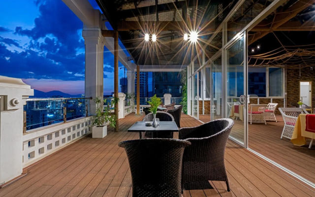 BlueSun Danang Beach Hotel