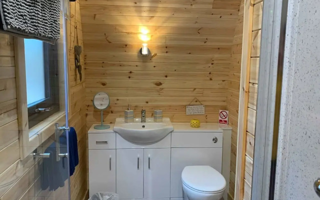 Daviot Luxury Pods
