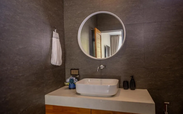 3 Bed Pool Villa Near The Beach KBR29