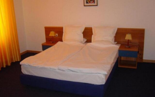 Hotel "Luch"