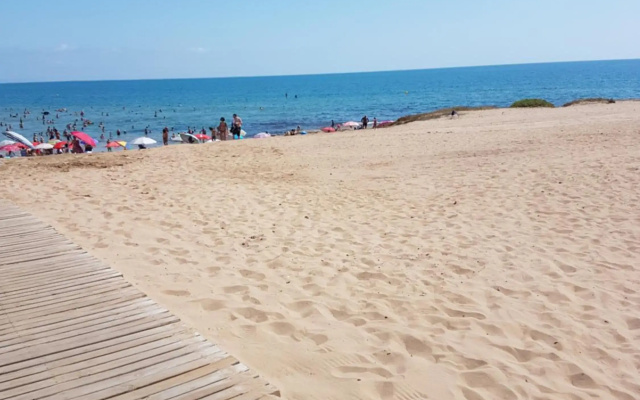 Sunny apartament near La Mata beach