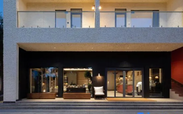 Dunhuang Yinyueyi Resort Homestay — 4-star hotel in Jiuquan