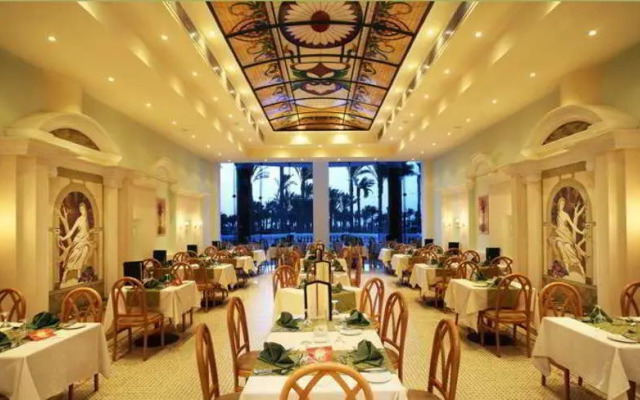 Tropicana Grand Azure