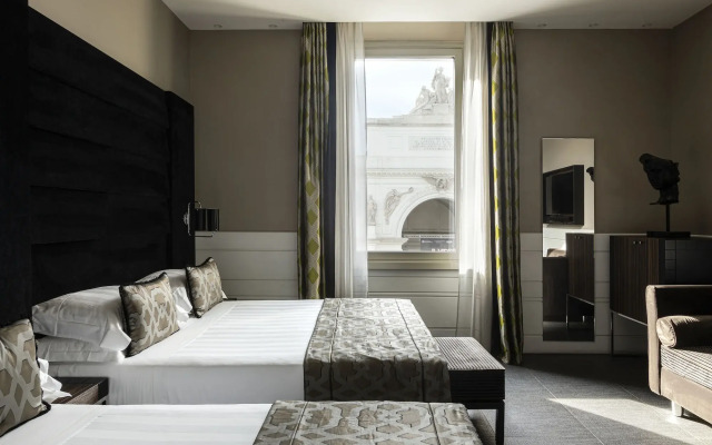 Hotel The Glam