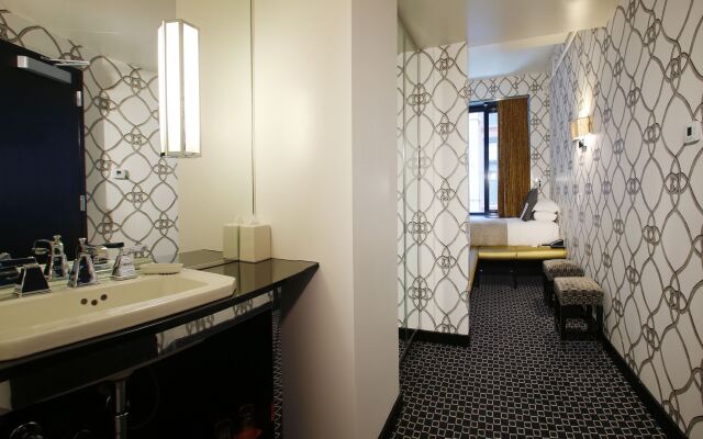 45 Times Square Hotel