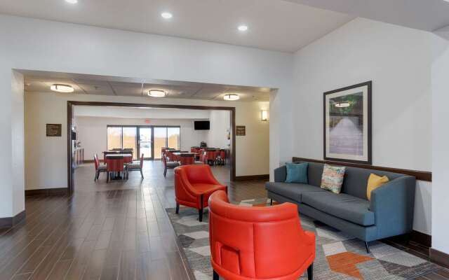 Comfort Inn & Suites Cave City