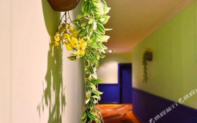 Xige Hotel (Shapingba High-Speed Railway Station)