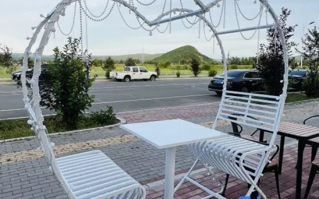 Joy mountain hotel