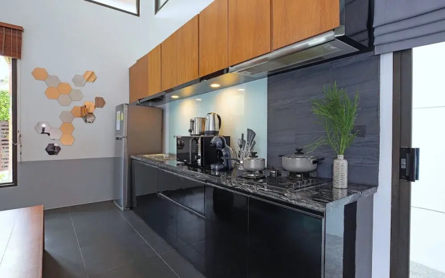 Elegant 3BR Pool Villa Coco B6 in Kamala