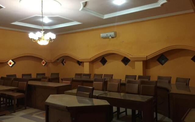 Hotel Alami near Alun-Alun Klaten