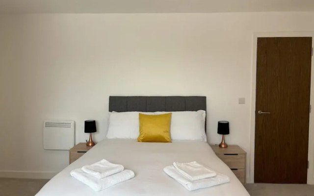 Modern 2 bed With Parking - Grand Exchange Bracknell
