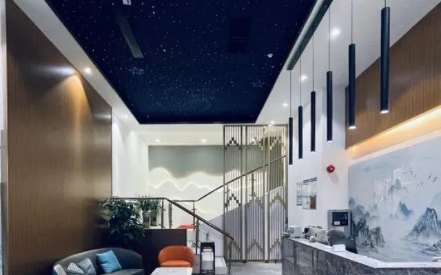 LangFeng Fengyuan Hotel