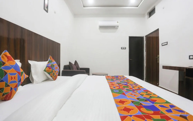Fabhotel Varanasi Suites