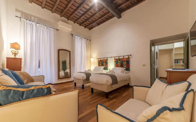 Unique Opportunity To Live in a Renaissance Palace - Ac/Wi-Fi