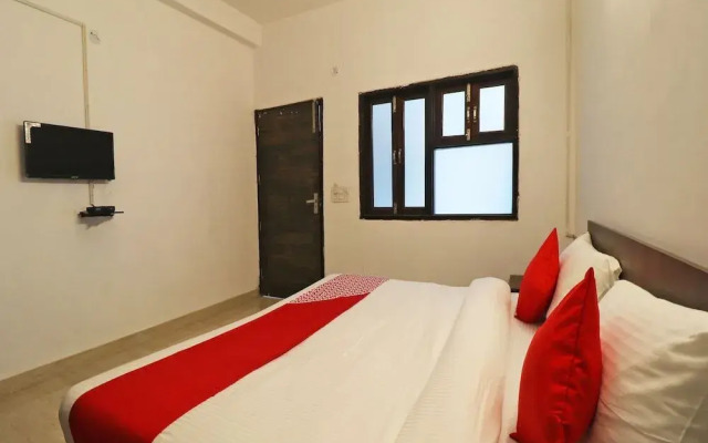 OYO Flagship 39677 Haiderpur Road