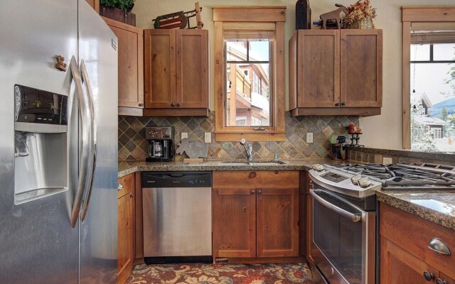 6546 Settlers Creek Townhomes 2 Bedroom Townhouse by RedAwning