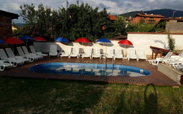 Elpida Guest House