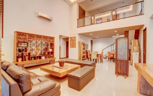 ZEN Rooms Terogong Near Pondok Indah