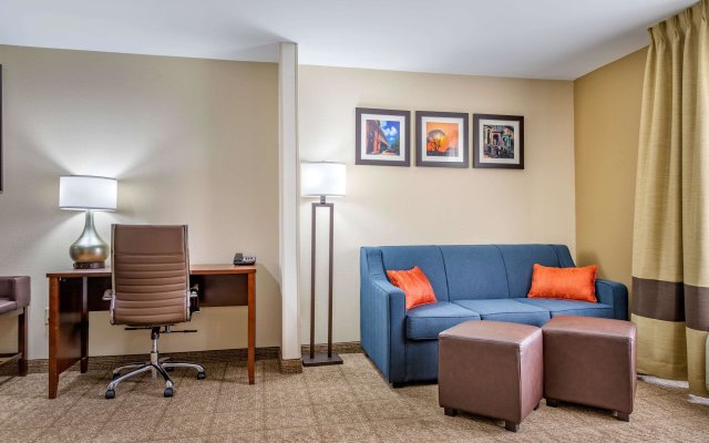 Comfort Suites Savannah Gateway I-95