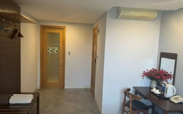 DOMA by HSuites Hotel & Apartment