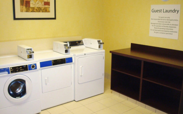 Holiday Inn Express & Suites Clovis-Fresno Area by IHG
