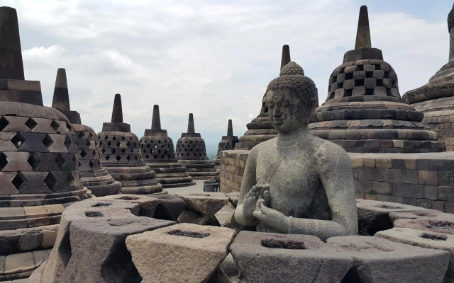 Sarasvati Borobudur