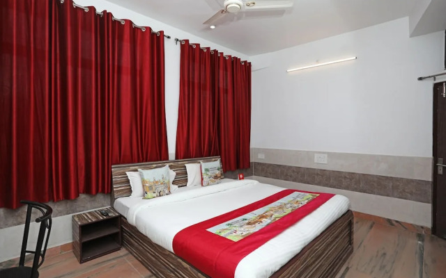 OYO 10610 Anand Guest House