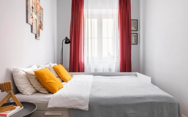 Апартаменты HISTORY (ХИСТОРИ)