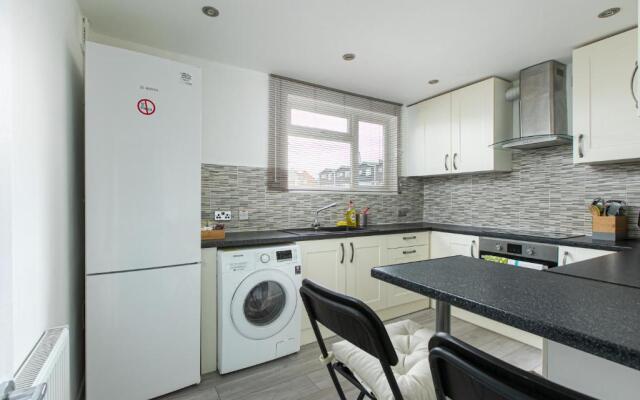 1Leta Apartment - Hatfield